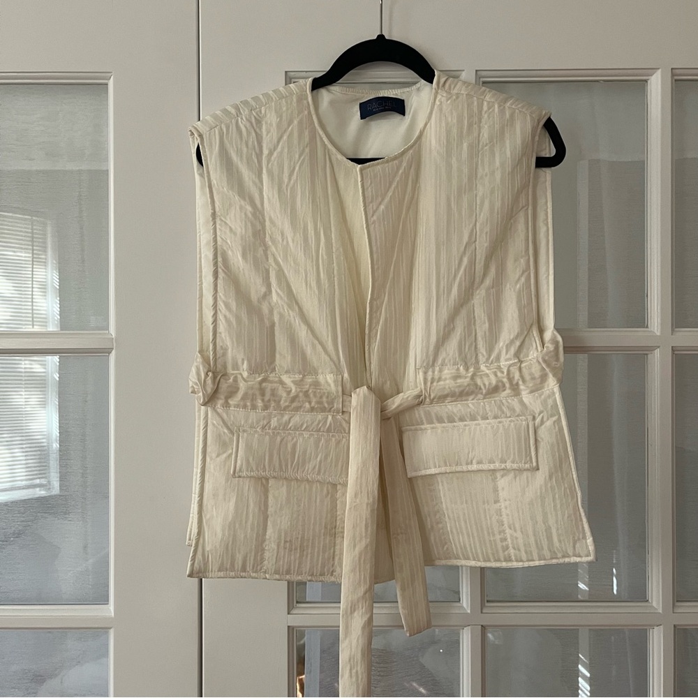 Cream Sleeveless Vest